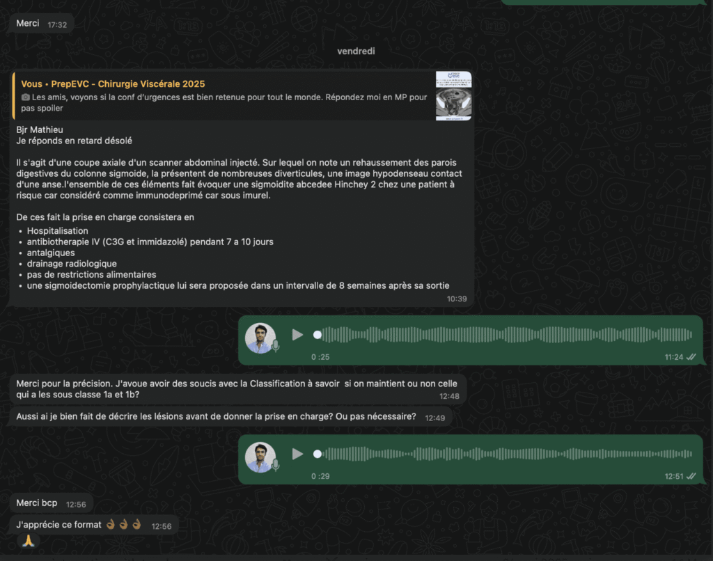 Un écran affichant une conversation ou une interface numérique, en gros plan.