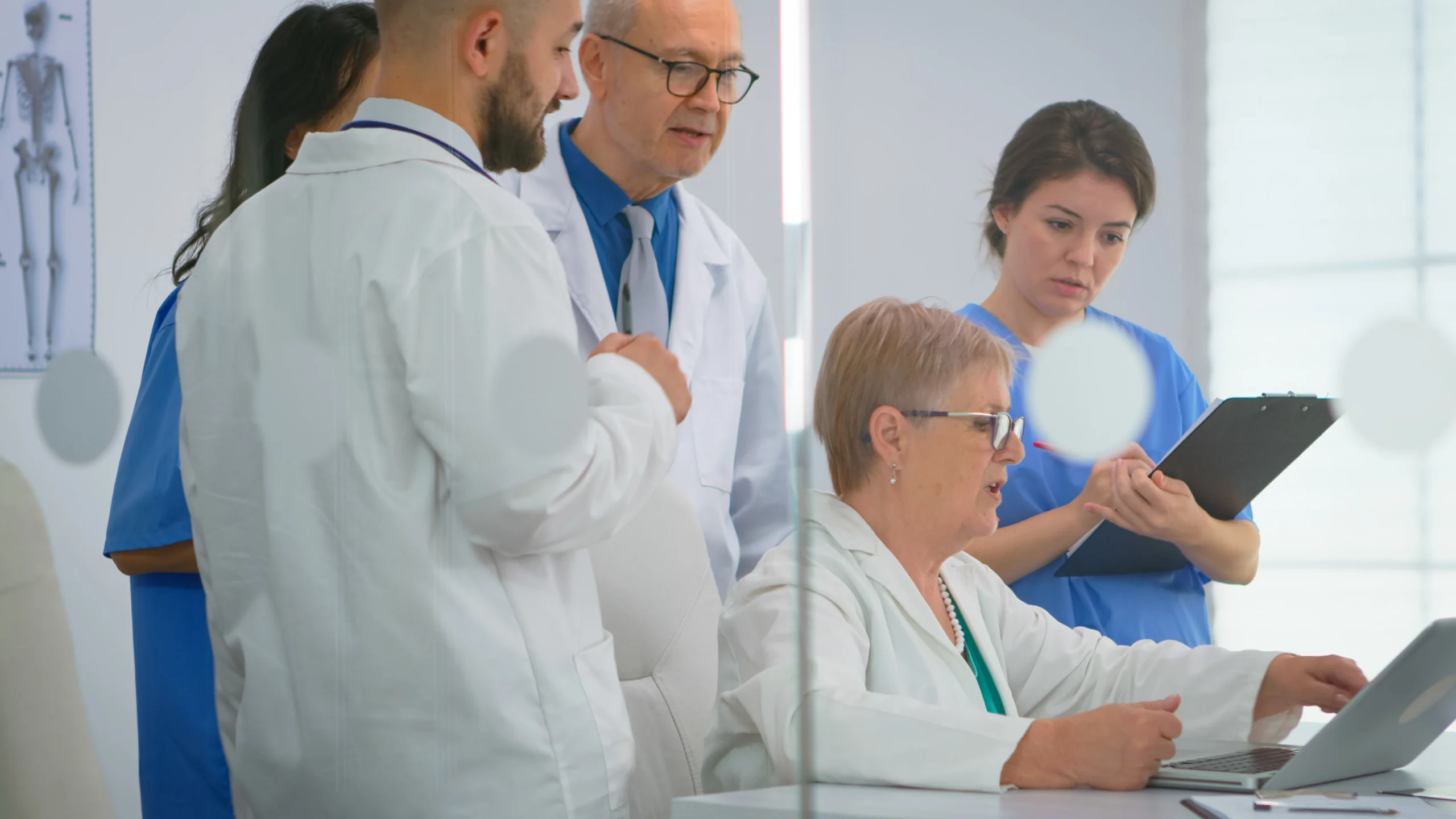 Read more about the article Formation EVC (PAE) : comment choisir la meilleure préparation en 2026 ?